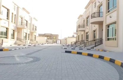 شقة - غرفة نوم - 1 حمام للايجار في فيلات مدينة خليفة آيه - مدينة خليفة أ - مدينة خليفة - أبوظبي