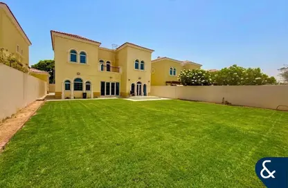 فيلا - 3 غرف نوم - 4 حمامات للايجار في ديستريكت 5 - جميرا بارك - دبي