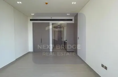 شقة - 1 حمام للايجار في بن غاطي اورورا - الضاحية 12 - قرية جميرا الدائرية - دبي