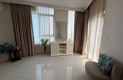 شقة - غرفة نوم - 2 حمامات للايجار في كابيتال باي 2 - كابيتال باي - الخليج التجاري - دبي