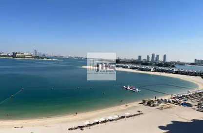 Apartment - 2 Bedrooms - 3 Bathrooms for rent in Al Msalli - Shoreline Apartments - Palm Jumeirah - Dubai