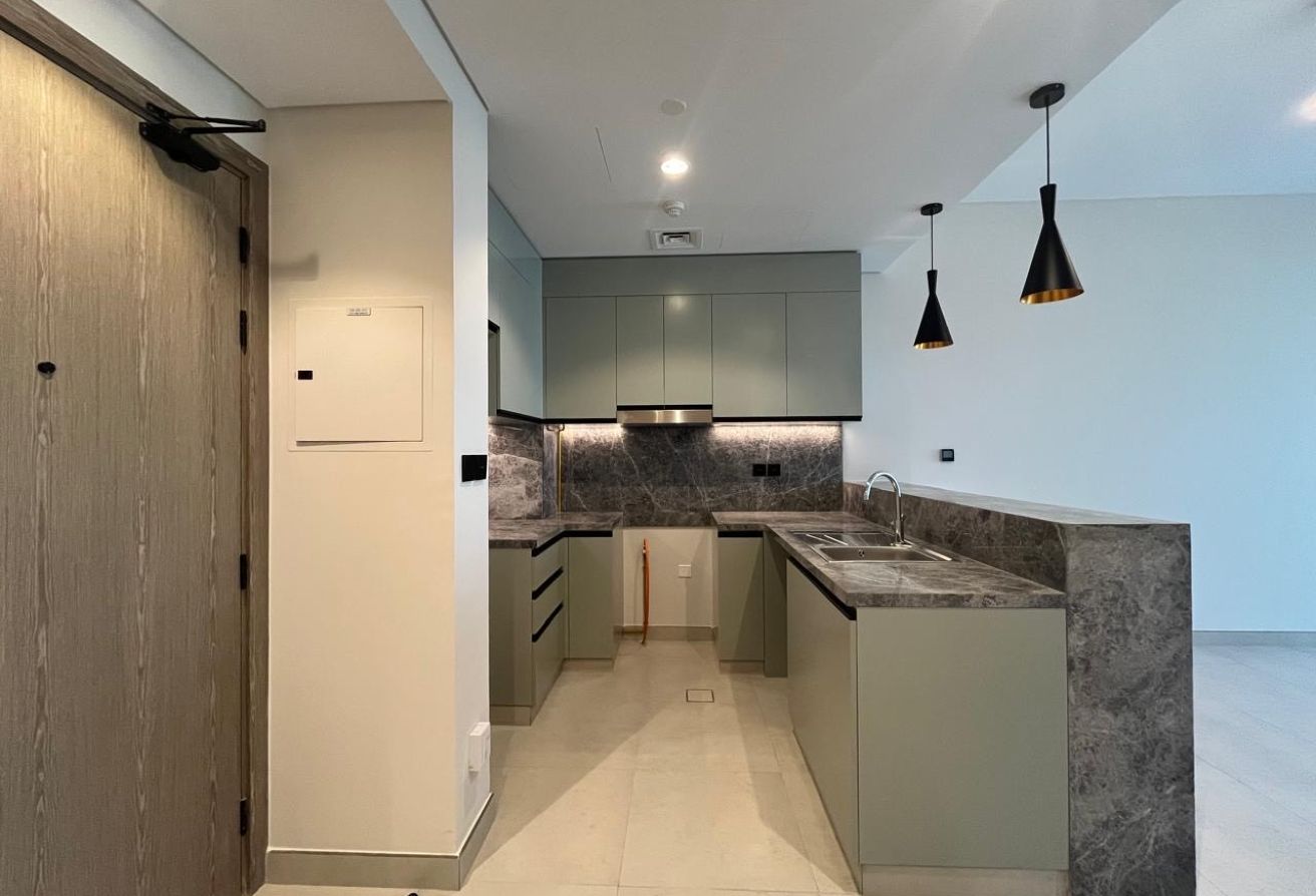 Ready To Move | Golf View | Brand New 5