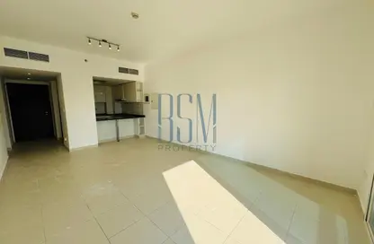 Apartment - 2 Bedrooms - 2 Bathrooms for rent in Oxford Building - District 14 - Jumeirah Village Circle - Dubai