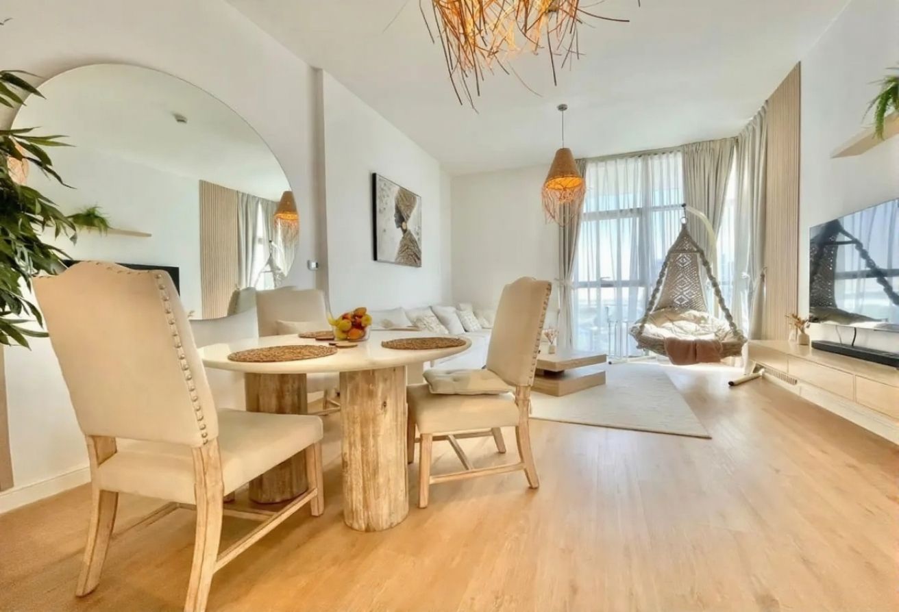 Vacant on Transfer | Fully Furnished and Upgraded 5
