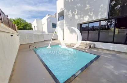 Villa - 4 Bedrooms - 5 Bathrooms for rent in Umm Suqeim 1 Villas - Umm Suqeim 1 - Umm Suqeim - Dubai