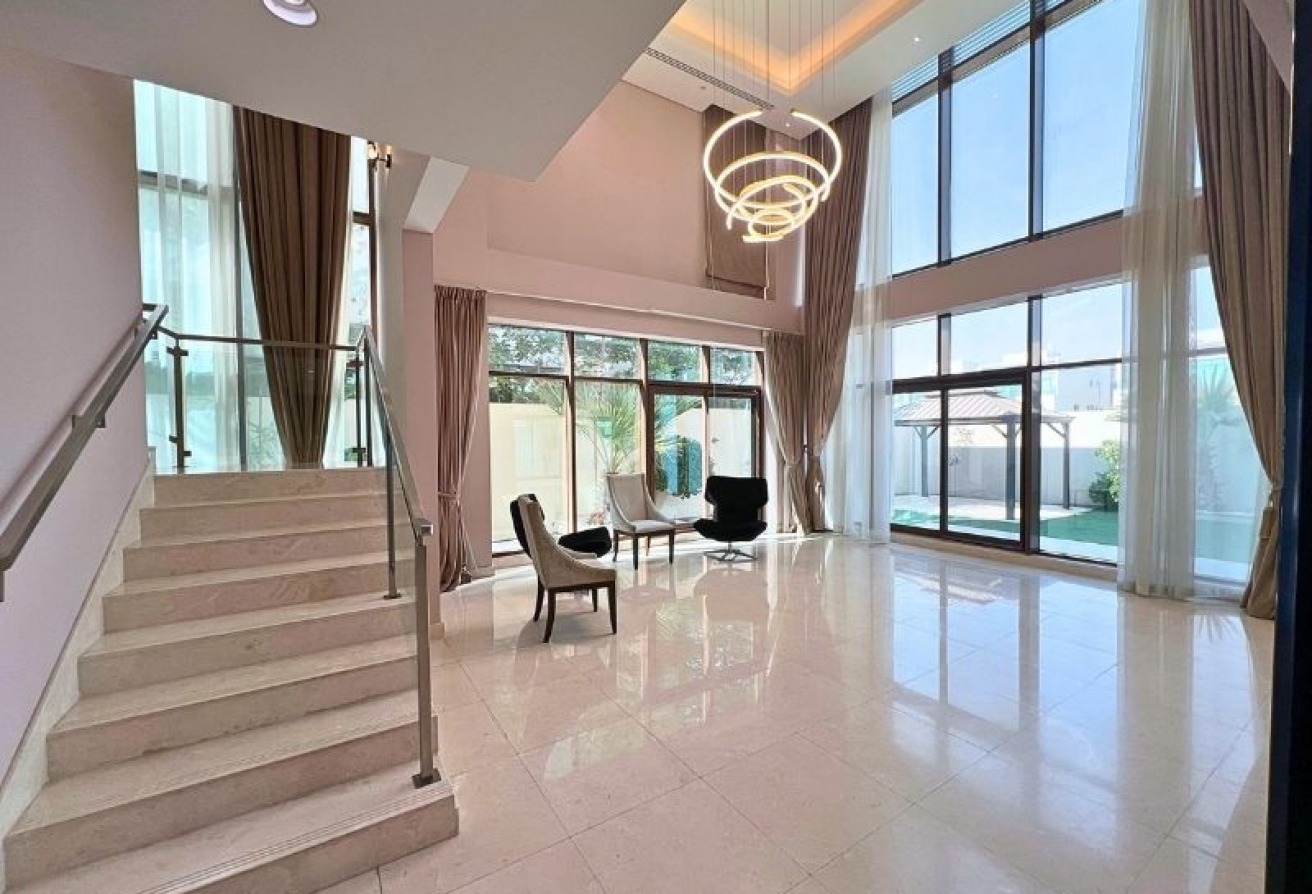 Family Home l Park View | 6BR En-Suite+ Maid Villa 4