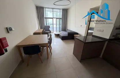 شقة - غرفة نوم - 2 حمامات للايجار في عزيزي ستار - الفرجان - دبي