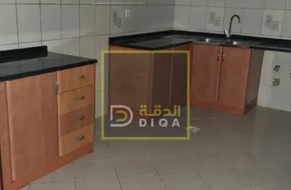 شقة - 2 غرف نوم - 3 حمامات للبيع في الخان - الشارقة