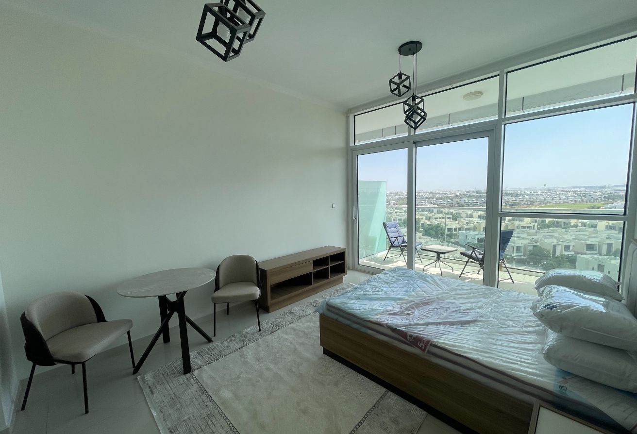 High ROI | Modern Studio | Community View