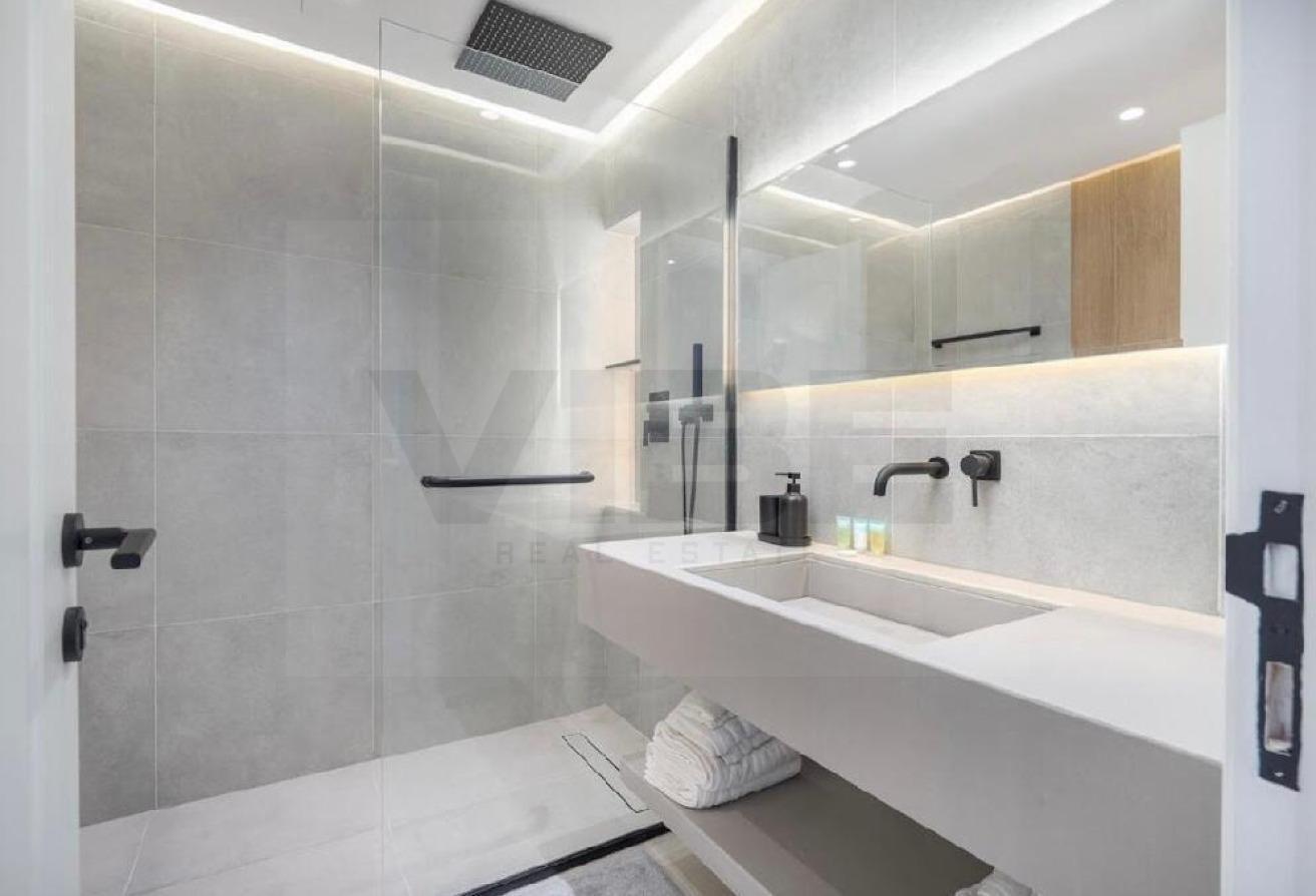 Amazing 1 BR Apartment for Sale- Fully Upgraded