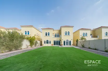 Villa - 3 Bedrooms - 2 Bathrooms for rent in Legacy Nova Villas - Jumeirah Park - Dubai