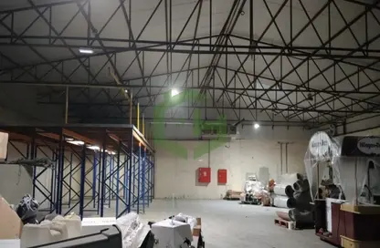 Warehouse - Studio - 1 Bathroom for rent in RAS - Umm Ramool - Dubai