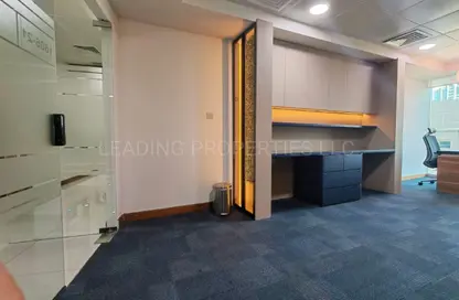 مركز أعمال - استوديو للايجار في برج بايناري - الخليج التجاري - دبي