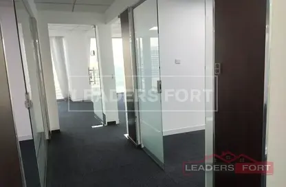 مكتب للايجار في برج بايناري - الخليج التجاري - دبي