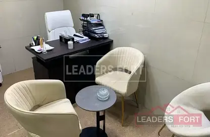 مكتب للايجار في الكرامة - دبي