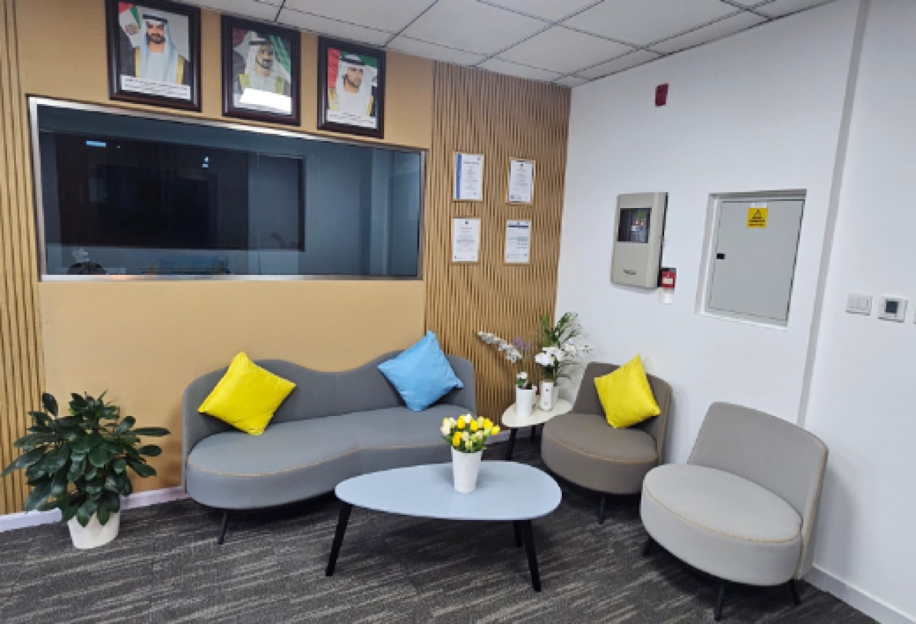 Ready To Move | Semi Fitted | Prime Location 2