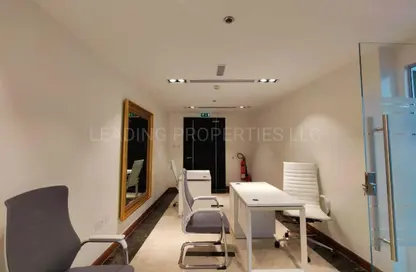 مركز أعمال - استوديو للايجار في برج بايناري - الخليج التجاري - دبي