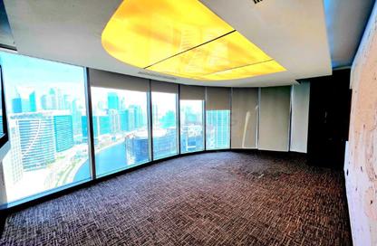 Office Space - 3 Bedrooms for rent in The Binary Tower - Business Bay - Dubai