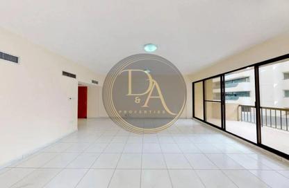 Apartment - 3 Bedrooms - 3 Bathrooms for rent in Golden Sands 1 - Mankhool - Bur Dubai - Dubai