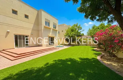 Villa - 3 Bedrooms - 4 Bathrooms for rent in Meadows 9 - Meadows - Dubai