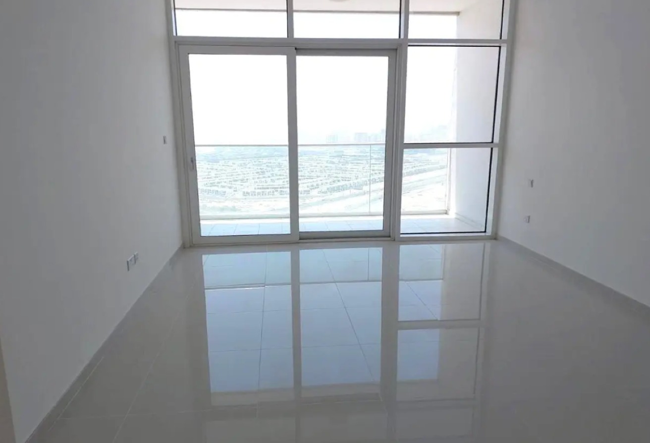 High ROI | Vacant | Prime Location