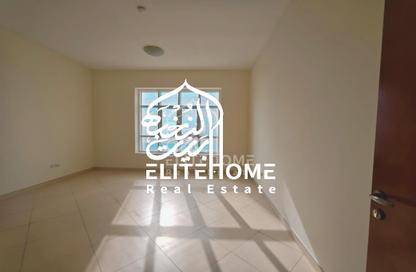 Apartment - 3 Bedrooms - 3 Bathrooms for sale in Al Khan - Sharjah