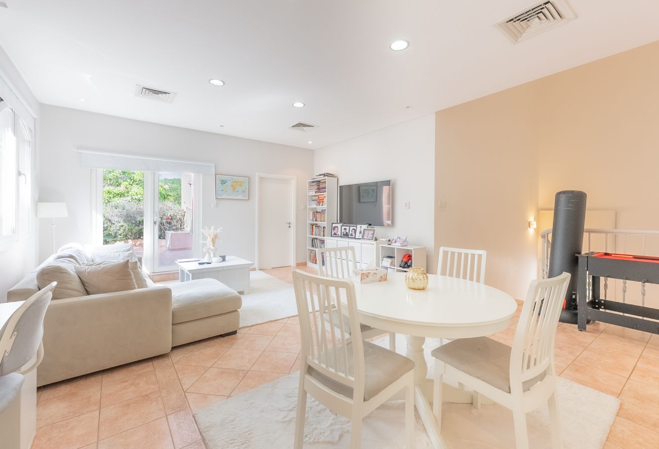 Corner Unit | Prime Location | Exclusive 4