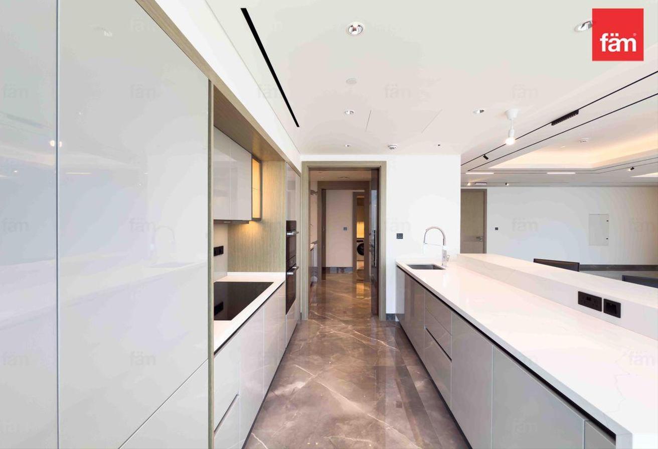 Stunning Marina Views | High End Finish | Vacant photo 9