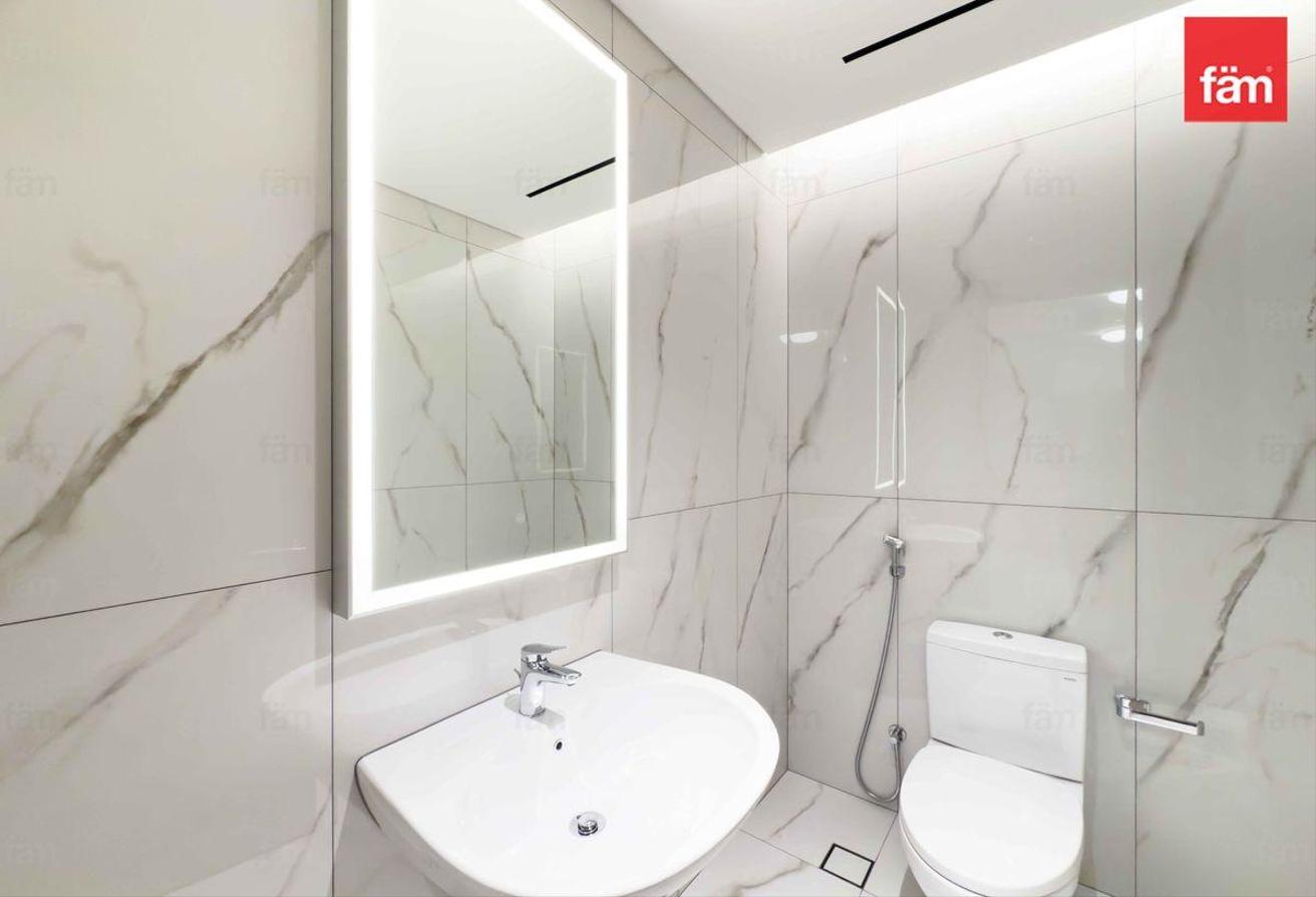 Stunning Marina Views | High End Finish | Vacant photo 13