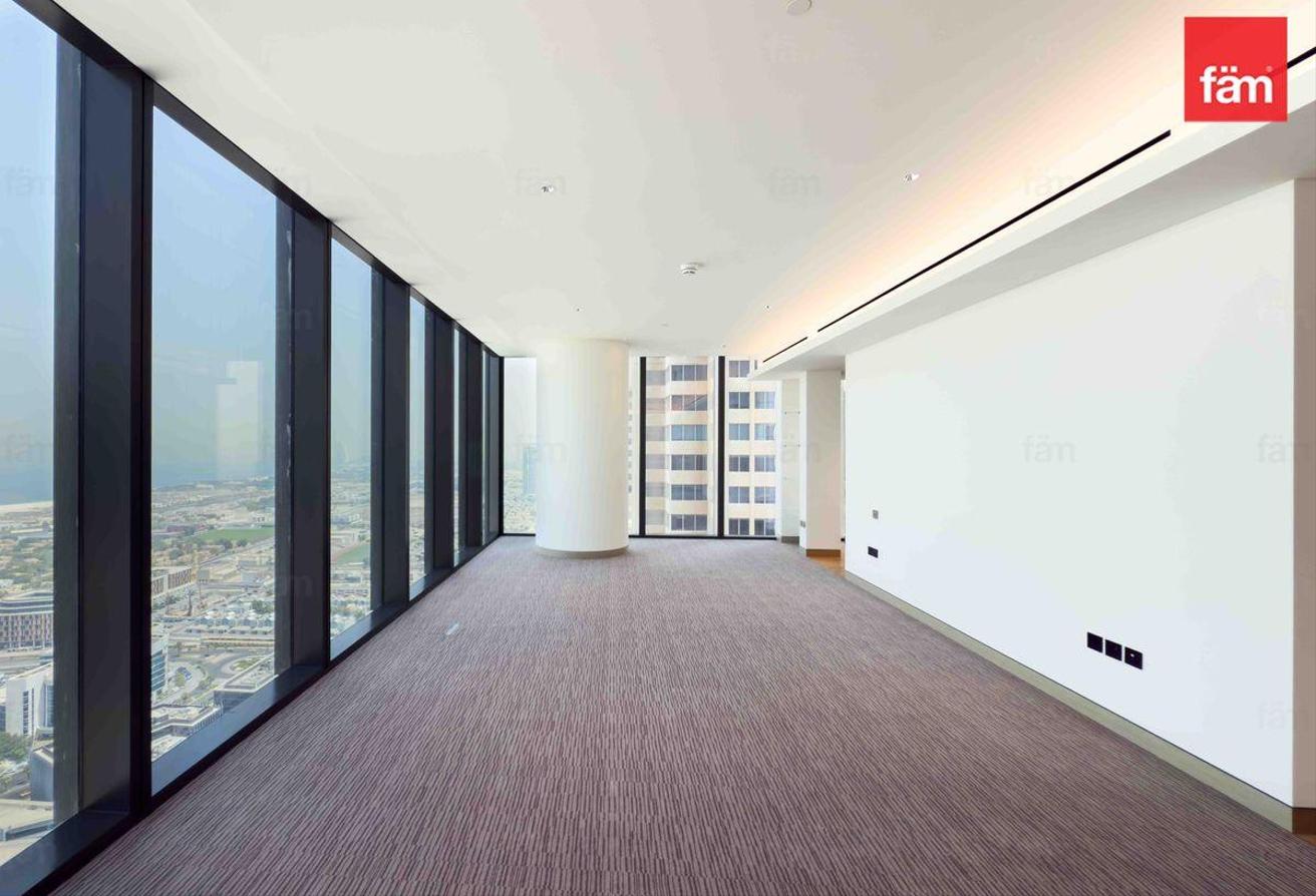 Stunning Marina Views | High End Finish | Vacant photo 10