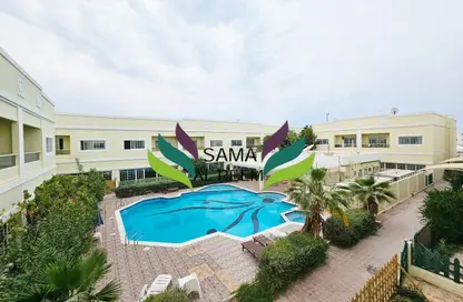 فيلا - 4 غرف نوم - 3 حمامات للايجار في فلل الجميرا 1 - جميرا 1 - جميرا - دبي