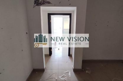 Apartment - 2 Bedrooms - 2 Bathrooms for rent in Al Fardan Centre - Al Majaz 3 - Al Majaz - Sharjah