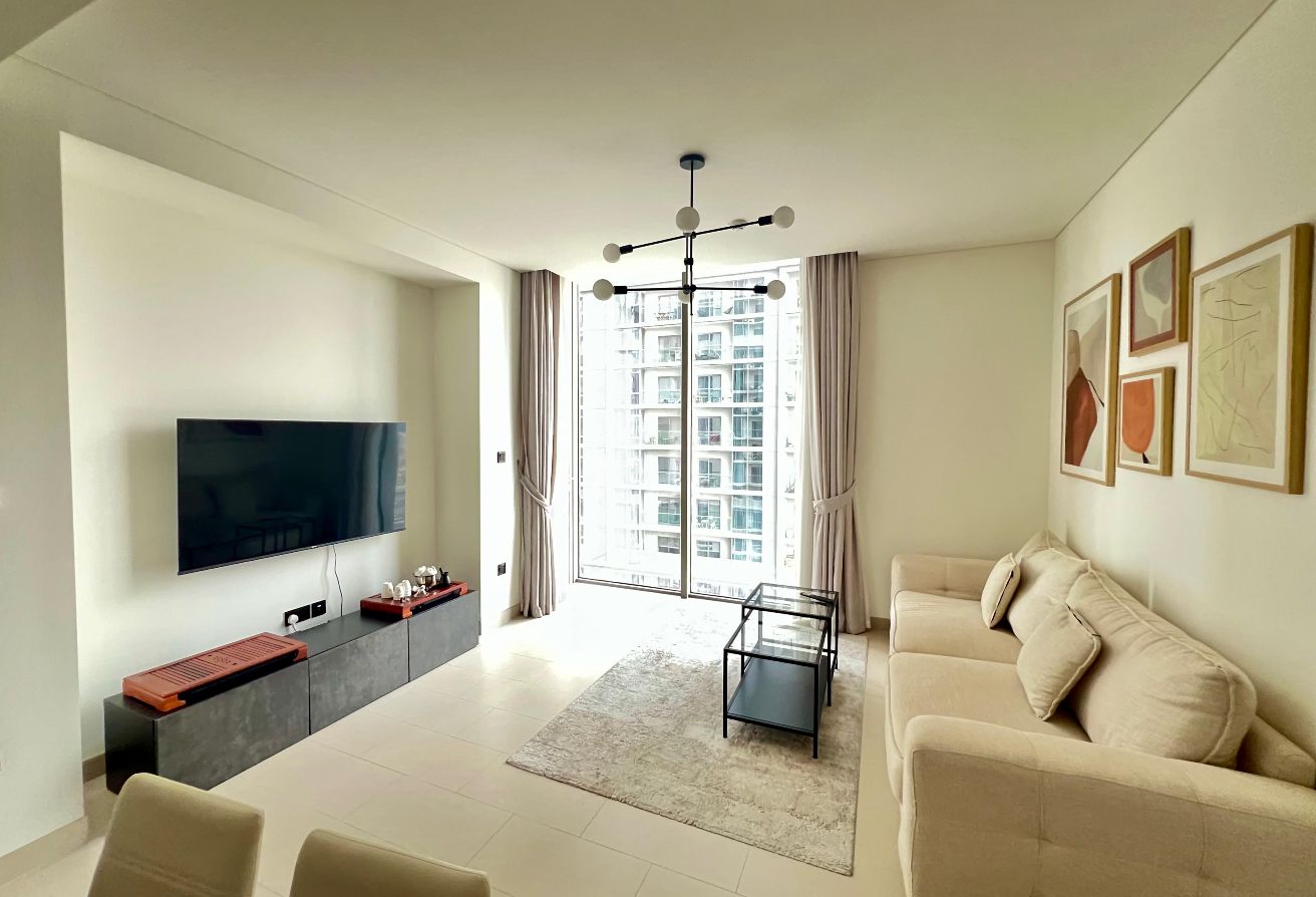 Burj Khalifa View | Well Furnished | Ready To Move 2
