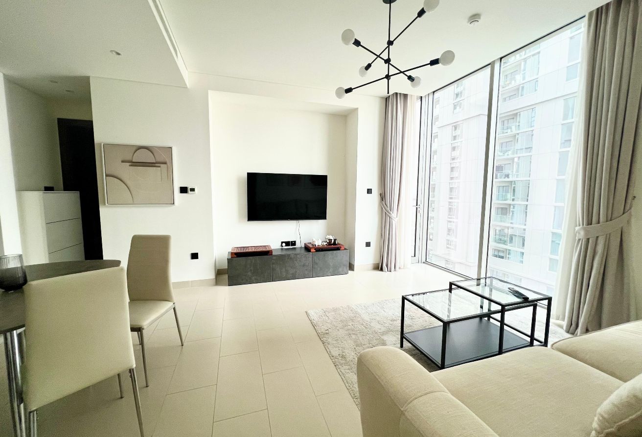 Burj Khalifa View | Well Furnished | Ready To Move 4