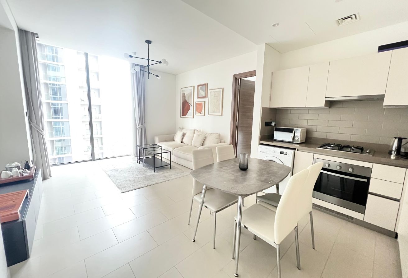 Burj Khalifa View | Well Furnished | Ready To Move 3