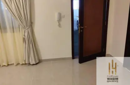 شقة - 1 حمام للبيع في مساكن كورنيش عجمان - طريق كورنيش عجمان - عجمان