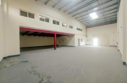 Warehouse - Studio - 1 Bathroom for rent in Wadi AL AIN 1 - Al Noud - Al Ain