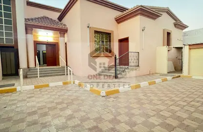 Villa - 4 Bedrooms - 5 Bathrooms for rent in Al Maqam - Al Ain