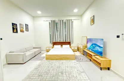 Apartment - Studio - 1 Bathroom for rent in Shakhbout City - Abu Dhabi