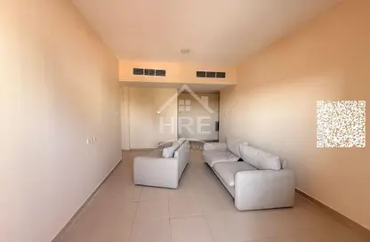 شقة - غرفة نوم - 2 حمامات للايجار في مبنى الميناء - 2  الروضة - الروضة - عجمان