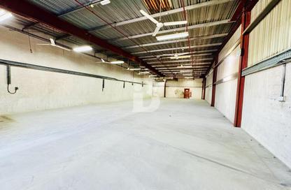Warehouse - Studio for rent in Phase 2 - Dubai Investment Park (DIP) - Dubai