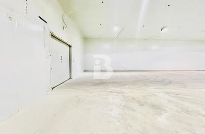 Warehouse - Studio for rent in Phase 1 - Dubai Investment Park (DIP) - Dubai