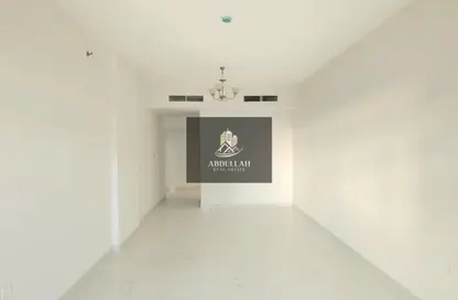 شقة - 2 غرف نوم - 3 حمامات للايجار في سراب 2 - الجادة - الشارقة