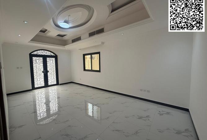 15904600 - Property Image 2