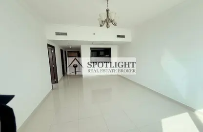 Apartment - 1 Bedroom - 2 Bathrooms for rent in Majestic Tower - Al Abraj street - Business Bay - Dubai