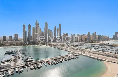 Apartment - 2 Bedrooms - 3 Bathrooms for rent in Marina Vista - EMAAR Beachfront - Dubai Harbour - Dubai