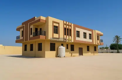 عمارة بالكامل - استوديو للبيع في المعيريض - رأس الخيمة