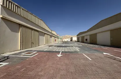 Warehouse - Studio - 1 Bathroom for rent in Al Sinaiya - Al Ain