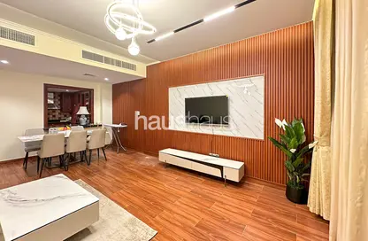 شقة - 2 غرف نوم - 3 حمامات للايجار في ينسون 7 - ينسون - دبي القديمة - وسط مدينة دبي - دبي