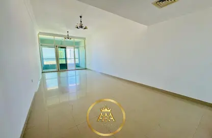 Apartment - 3 Bedrooms - 3 Bathrooms for rent in New Al Taawun Road - Al Taawun - Sharjah